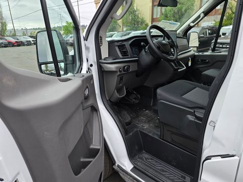 New 2026 Ford Transit 250 148 Medium Roof RWD image 13