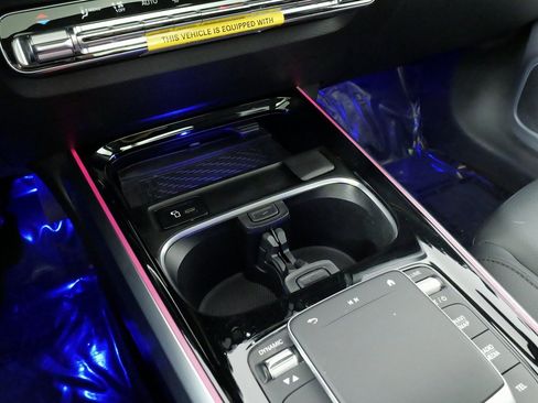 Used 2022 Mercedes-Benz EQB 300 EQB 300 4MATIC image 54