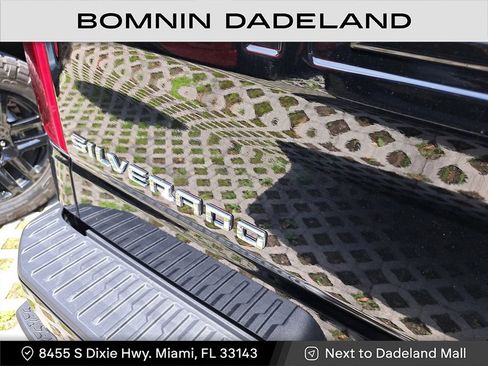 Used 2025 Chevrolet Silverado 1500 High Country w/ Technology Package image 6