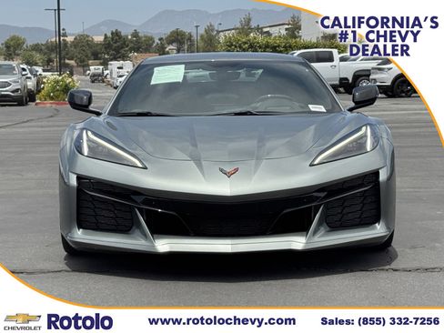Used 2023 Chevrolet Corvette Z06 RWD image 2