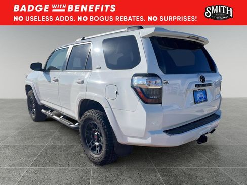 Used 2020 Toyota 4Runner SR5 Premium image 6