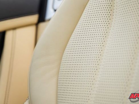 Used 2015 Bentley Continental GT image 25