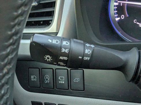 Used 2018 Toyota Highlander Limited Platinum image 6