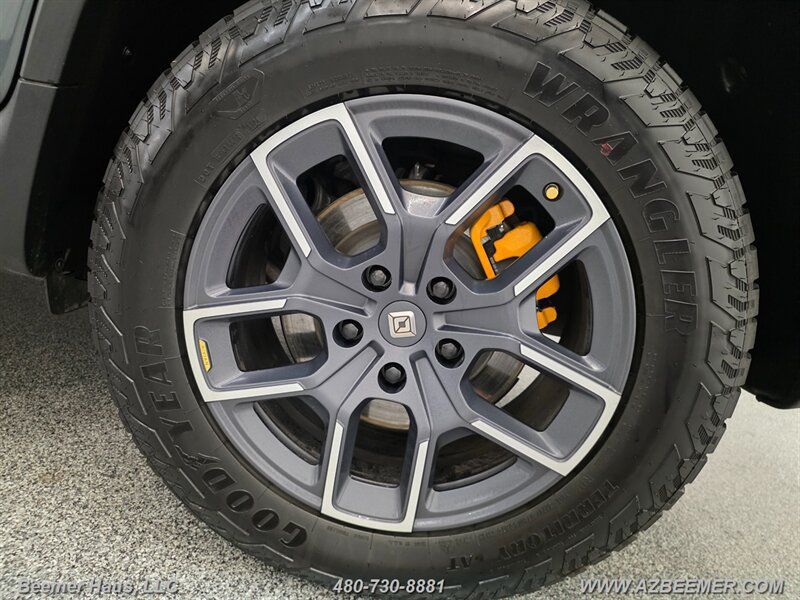 Used 2022 Rivian R1T Adventure AWD/4WD image 15