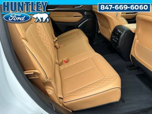 Used 2023 Jeep Grand Cherokee Summit w/ Luxury Tech Group V image 13