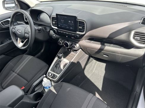 New 2026 Hyundai Venue SEL image 19
