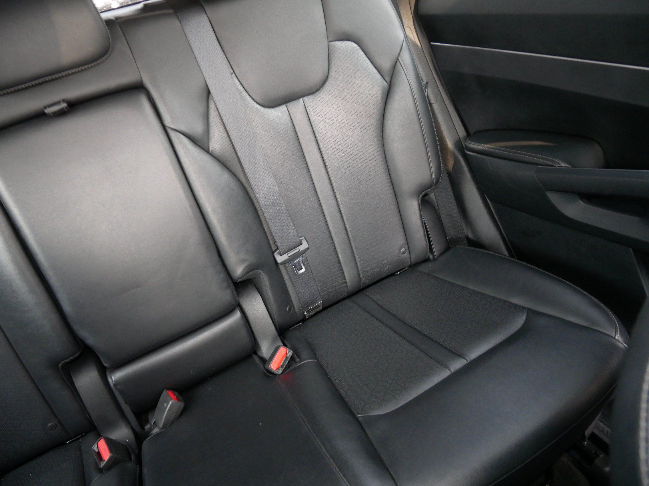 Used 2022 Kia Sorento S FWD image 14