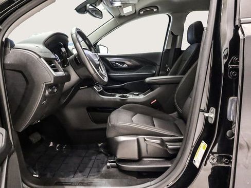 Used 2022 GMC Terrain SLE image 13