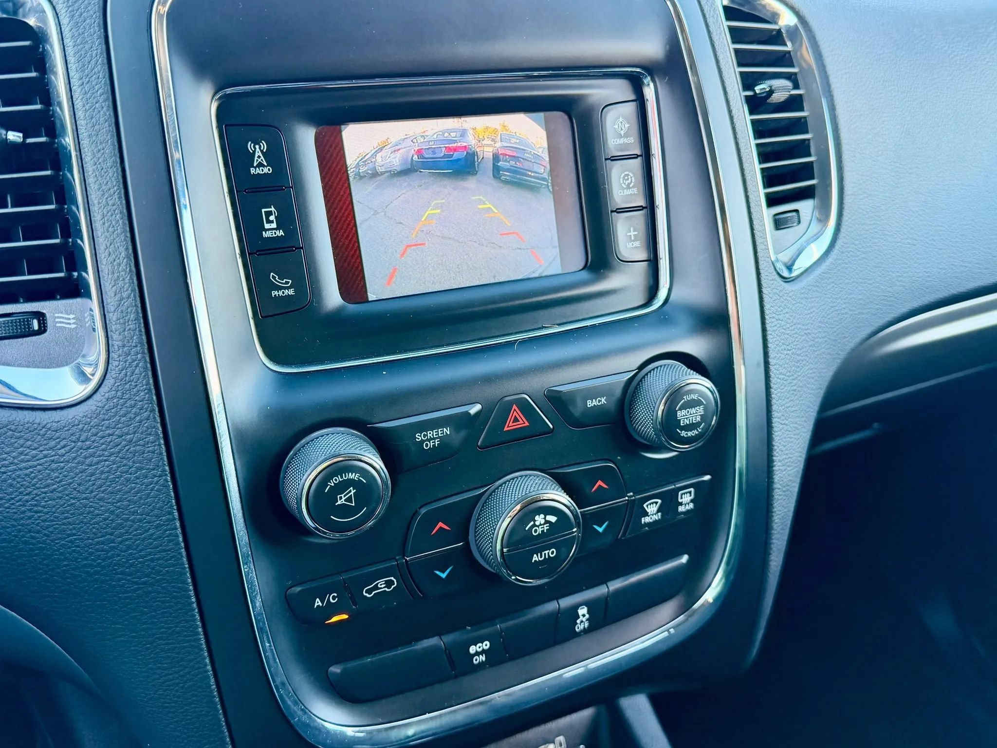 Used 2015 Dodge Durango SXT AWD/4WD image 19