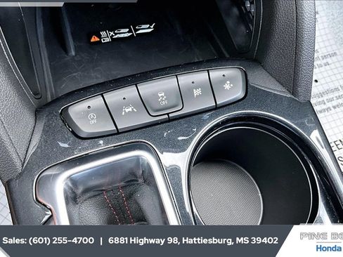 Used 2025 Chevrolet TrailBlazer RS w/ Convenience Package FWD image 23