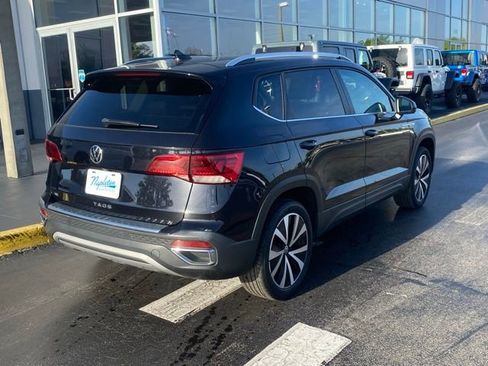 Used 2024 Volkswagen Taos SE image 9