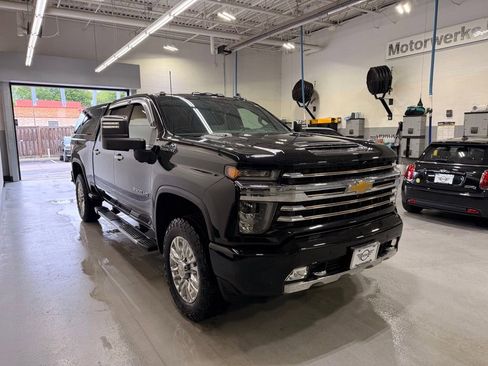 Used 2022 Chevrolet Silverado 3500 High Country w/ Z71 Off-Road Package AWD/4WD image 7