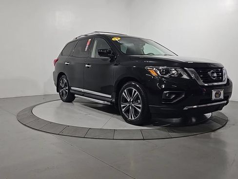 Used 2019 Nissan Pathfinder Platinum AWD/4WD image 8