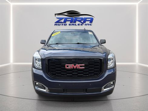Used 2018 GMC Yukon SLE w/ SLE Value Package AWD/4WD image 2