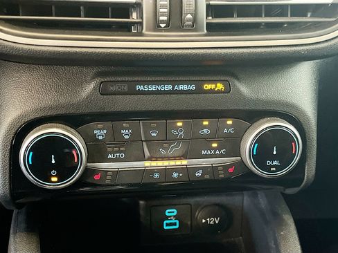 Used 2022 Ford Escape SEL w/ SEL Stealth AWD Package image 15