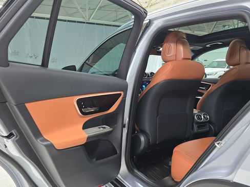 Used 2026 Mercedes-Benz GLC 300 4MATIC image 15