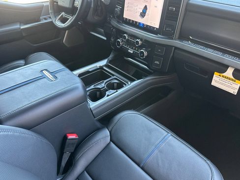 New 2026 Ford F250 Platinum AWD/4WD image 15