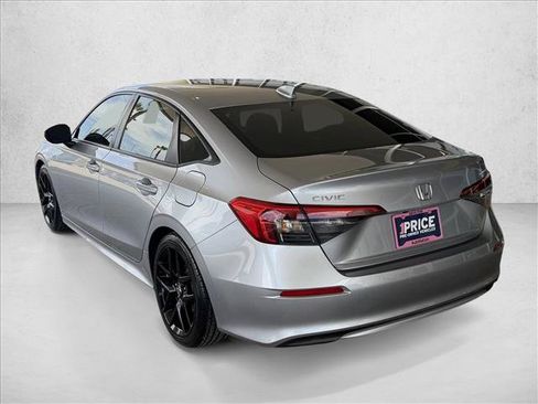 Used 2023 Honda Civic Sport image 3