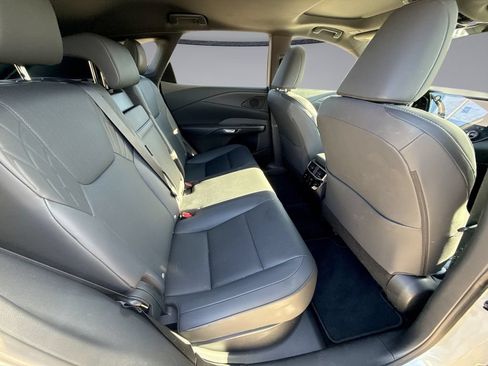 Used 2025 Lexus RX 350 Premium w/ Accessory Package (Z1) FWD image 17