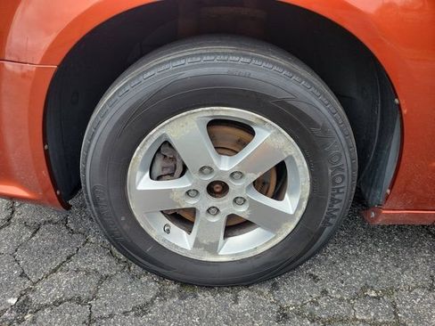 Used 2012 Dodge Grand Caravan SXT FWD image 25