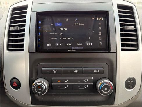 Used 2013 Nissan Frontier SV AWD/4WD image 19