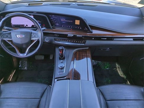 Used 2022 Cadillac Escalade ESV Premium Luxury image 18