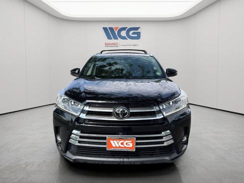 Used 2019 Toyota Highlander Limited Platinum AWD/4WD image 8