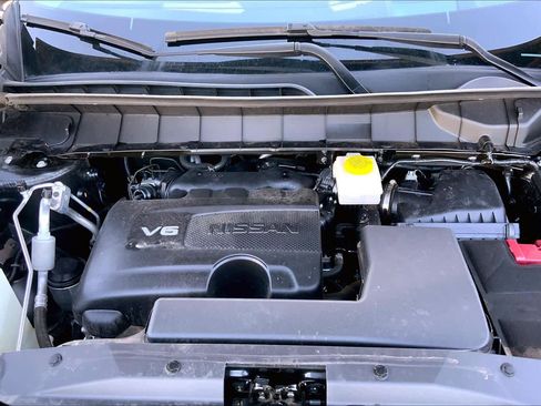 Used 2022 Nissan Pathfinder Platinum w/ Cargo Package image 31