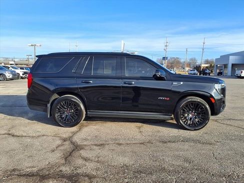 Used 2021 GMC Yukon AT4 w/ AT4 Premium Plus Package image 12