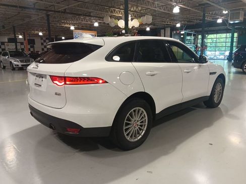 Used 2017 Jaguar F-PACE AWD/4WD image 7