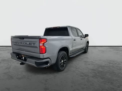 Used 2020 Chevrolet Silverado 1500 Custom w/ Custom Value Package RWD image 3