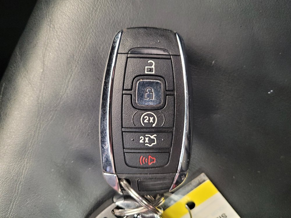 Used 2017 Lincoln MKC Select w/ Select Plus Package AWD/4WD image 32