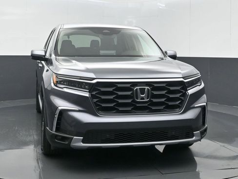 Certified 2025 Honda Pilot EX-L image 4