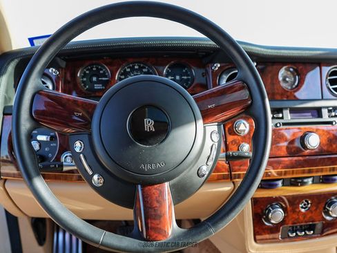 Used 2012 Rolls-Royce Phantom Sedan image 31