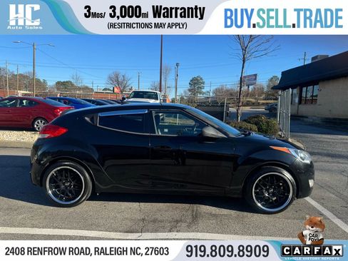 Used 2016 Hyundai Veloster Coupe 3D w/ Option Group 02 image 6