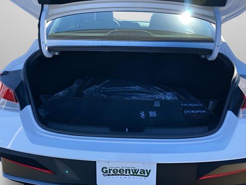 New 2026 Hyundai Elantra SE image 31