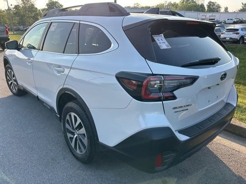 Used 2020 Subaru Outback Premium AWD/4WD image 4