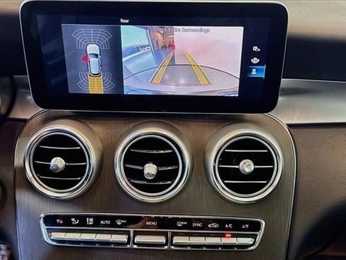 Used 2022 Mercedes-Benz GLC 300 4MATIC image 14