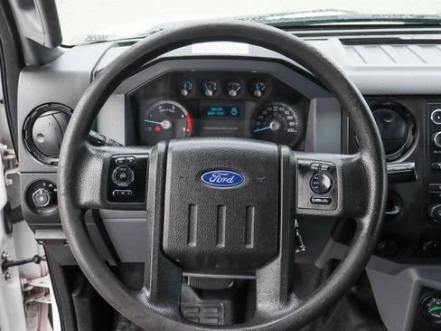 Used 2016 Ford F650 2WD Crew Cab Super Duty image 26