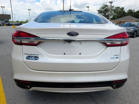 Used 2017 Ford Fusion SE w/ Fusion SE Technology Package AWD/4WD image 6