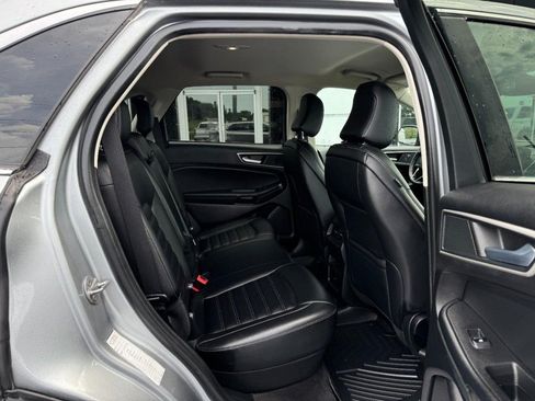 Used 2024 Ford Edge SEL AWD/4WD image 13