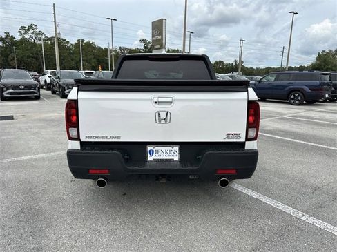 Used 2023 Honda Ridgeline Sport image 5