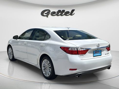Used 2015 Lexus ES 350 w/ Luxury Package FWD image 7