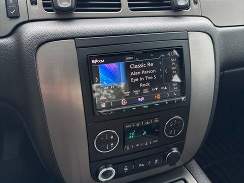 Used 2013 GMC Sierra 1500 SLT w/ All-Terrain Package AWD/4WD image 13