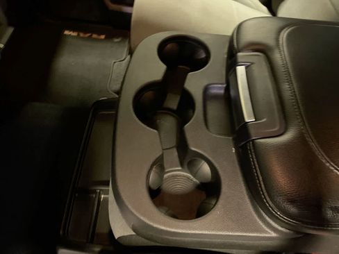 Used 2024 RAM 2500 Big Horn image 27