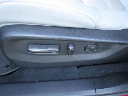 Used 2021 Honda CR-V Touring image 10