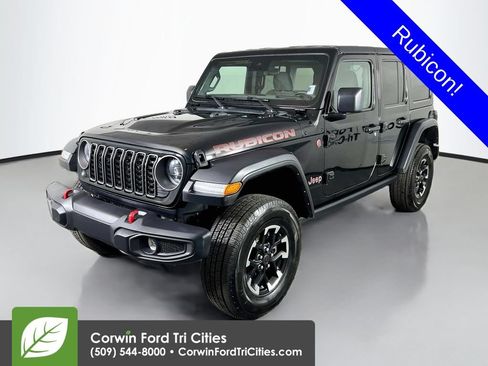 Used 2025 Jeep Wrangler Unlimited Rubicon AWD/4WD image 5