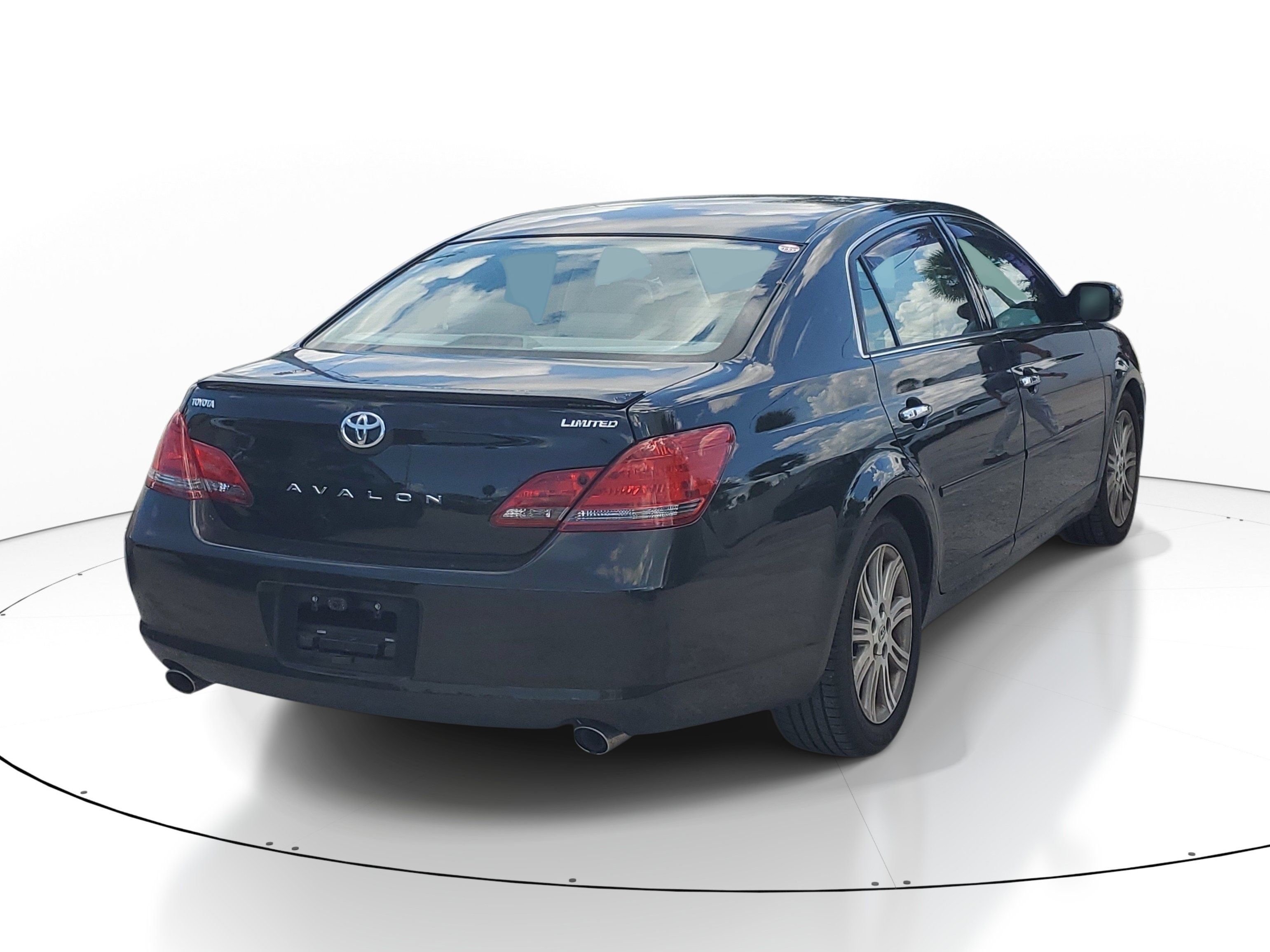 Used 2008 Toyota Avalon Limited FWD image 2