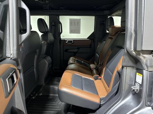 Used 2024 Ford Bronco Outer Banks AWD/4WD image 23