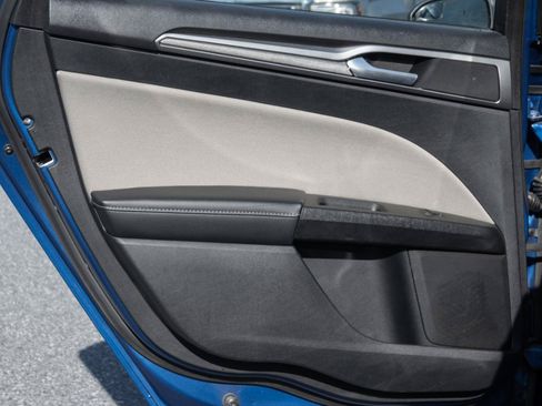 Used 2018 Ford Fusion S FWD image 15